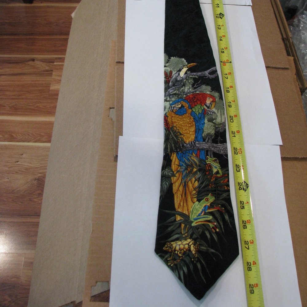 100% silk men's tie Rainforest theme 1p